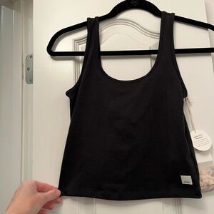 Vuori Daily Crop Tank